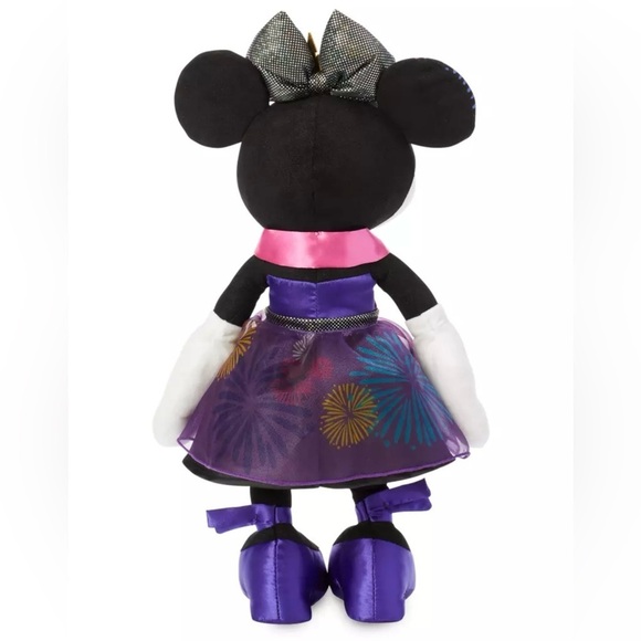 Minnie Mouse: The Main Attraction Plush – Nighttime Fireworks & Castle F… - Picture 3 of 6